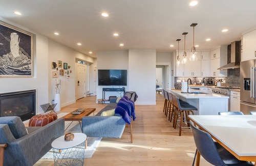 Tolovana Park House | Ocean-View Retreat w/Private 3rd-Floor Primary Suite, EV Charger Near Tolovana Beach