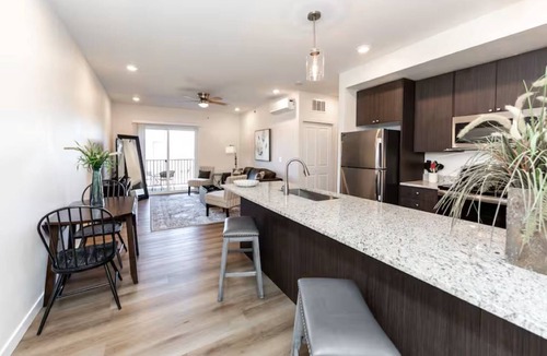 Mountain Shadows Apartment | Peaceful Retreat Near Garden of the Gods
