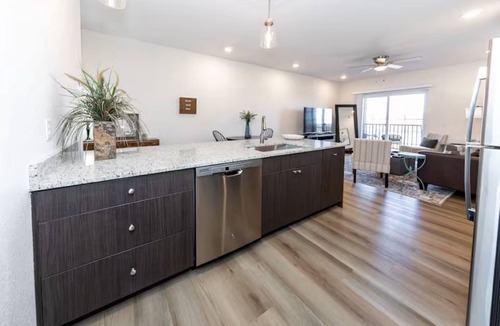 Mountain Shadows Apartment | Peaceful Retreat Near Garden of the Gods