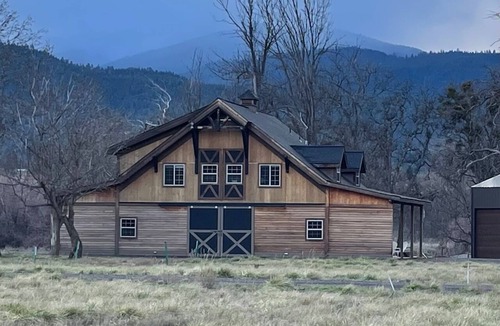 Ashland House | Peaceful, spacious home on 8 acres. Pet-friendly, close to town, and a creek!