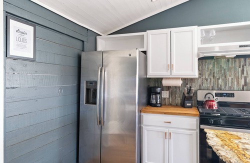 Bodega Bay House | Peek a Bay View Cottage l Pet-Friendly