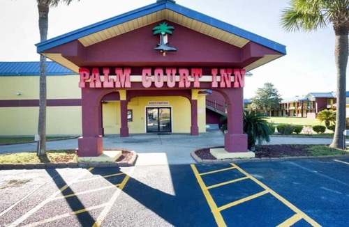 Northwest Pensacola Apartment | Pensacola FL | King Bed