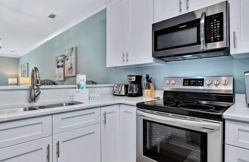 Sunset Pass House | Perfect For Families, Private beach, Pool, Game Room, all King beds