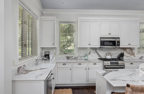 Palmetto Bluff House | Pet-Friendly + Dual Main level Primary Suites