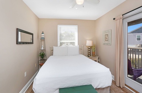 Cape San Blas House | Pet Friendly - Steps From Beach - Narrow Escape