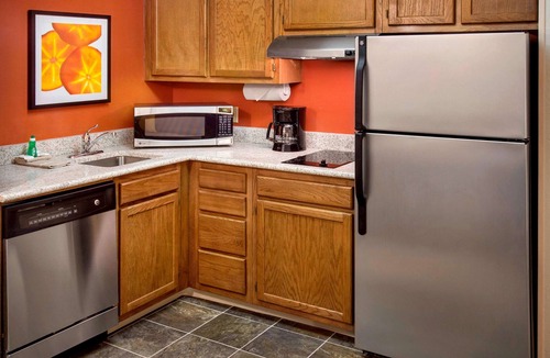 Bethlehem Hotel | Pet-Friendly Unit | 4.3 Miles to Allentown Art Museum | Free Breakfast