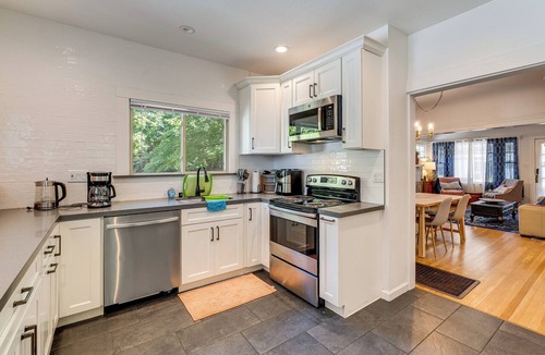Woodland House | Pets Welcome! Woodland Family Haven w/Large Yard