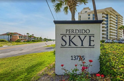 Ono Island Condo | Phenomenal Views! Beachfront! Come relax at the Beach! Unit 26- Sleeps 6