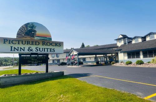 Munising Hotel | Pictured Rocks Inn and Suites