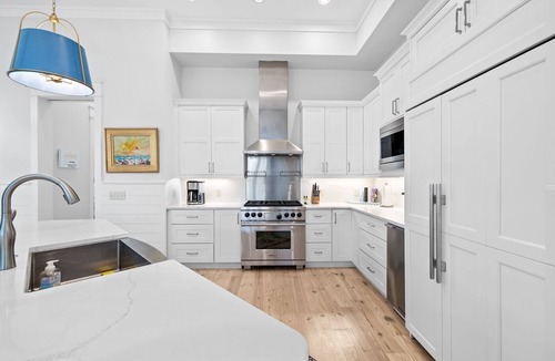 Cottage District House | Ping-Pong | Updated Interior | Carriage