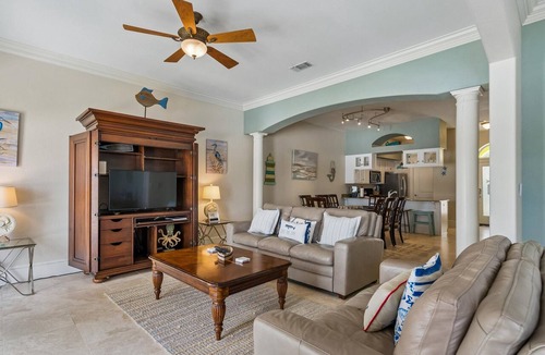 Sunset Pass House | Playa Way | Bayfront Access & Fun On-Site Amenities!