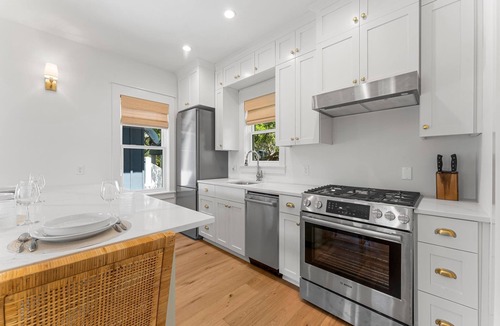 Rosemary Beach Cottage | Point of View Carriage House - Close to Cabana Pool and North Barrett Square!