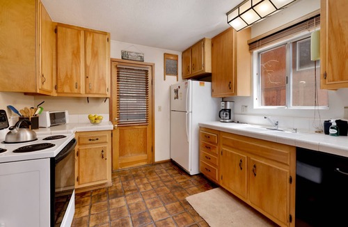 Summit Estates Cabin | Popko's Place | 3BR/1BA Moonridge Cabin w/BBQ Deck & Fenced Yard