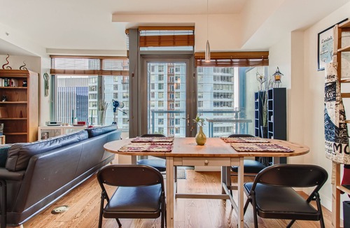 Corbett - Terwilliger - Lair Hill Condo | Portland Waterfront Condo w/Views of Mt. St. Helens