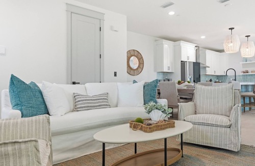 Biltmore Beach Villa | Premier Villa Steps to the Beach 5b/4.5b Pool & BBQ