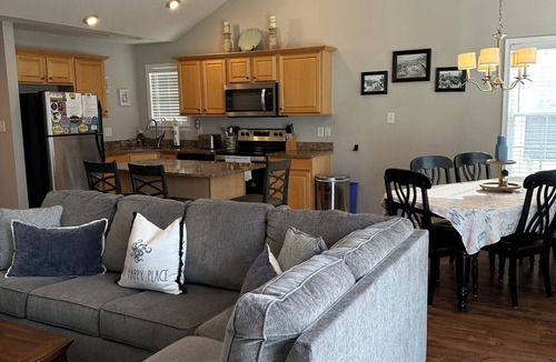 North End Condo | Prime Location Ocean Side of Asbury - Beautiful 3BR/2B Top floor Condo.