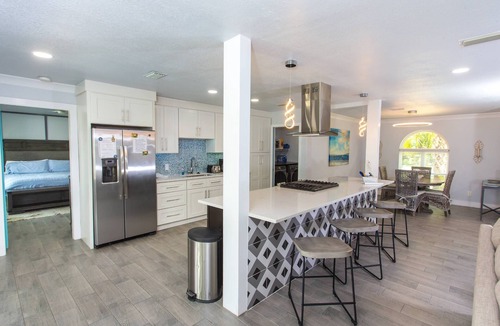 Ono Island House | Private Heated Pool|Boat Dock|Pet Friendly|Fenced Yard |Sun Room|Minutes to Beaches & NAS Pensacola