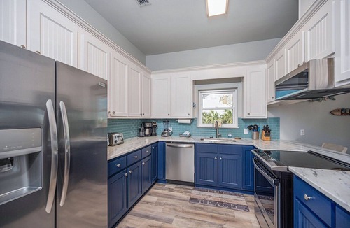 Perdido Key Coves One House | PRIVATE HEATED POOL HOT TUB PRIVATE BEACH, BOAT & BAY ACCESS, VOLLEY/PICKLEBALL!