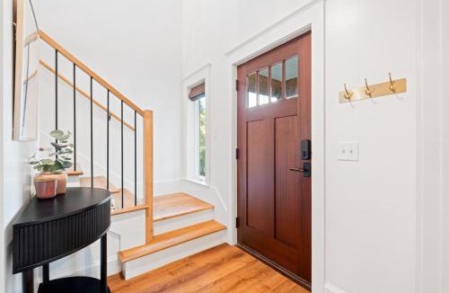 White's Gulfview House | Private Pool, Coastal Cottonwood Retreat, Sleeps 13, Beach Access