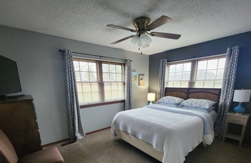 Springdale House | Quaint country setting close in! Sits on 5 acres in Elm Springs