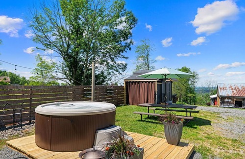 Thompson Cabin | Queen Cabin at Camp Bluestone