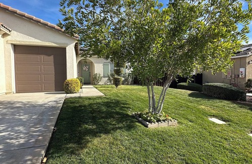 Beaumont House | Quiet Modern Home Spacious & Work-Friendly
