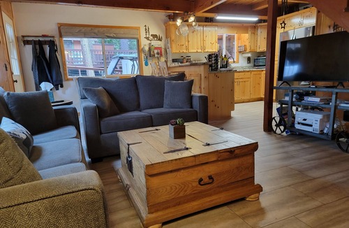 Sierra Village Cabin | Quiet Updated Cabin Nestled in Forest Close to Twain Harte & Pinecrest Lake