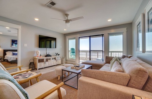 Sunnyside Condo | Ramsgate 22 | Renovated Gulf-Front Escape