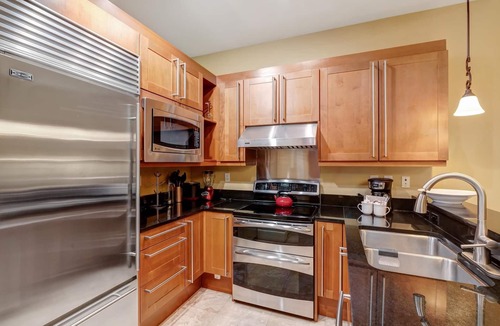 Baytowne Wharf House | Regal Elegance: 3BR | 3.5BA Gated Townhome with Bay Views at Baytowne Wharf at Sandestin Golf and Beach Resort!