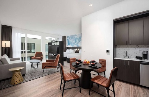Central Area Hotel | Relax and Enjoy a Memorable Getaway in your Perfect Home Away from Home Setting