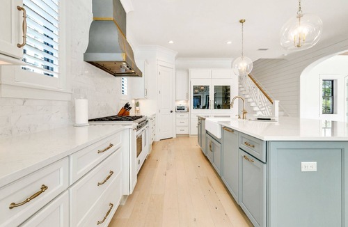 Seacrest House | Resort Like Paradise, Steps from Beach! VRBO's 2024 Vacation Rental Of The Year!