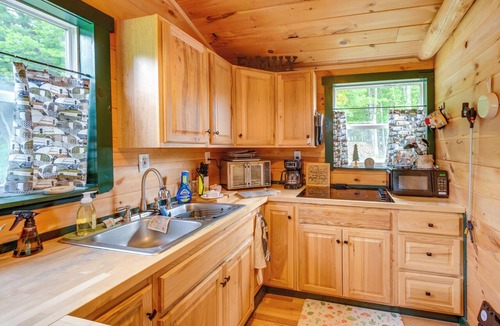 Lee Cabin | Ride-In/Ride-Out North Woods Cabin: On-Site Trails