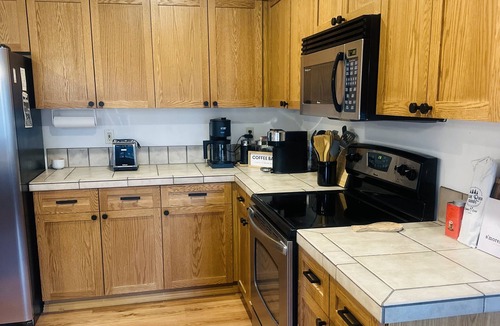 Three Rivers House | River Mountain Retreat 5BR House w/Dual Masters + Pool, Tennis & River Access
