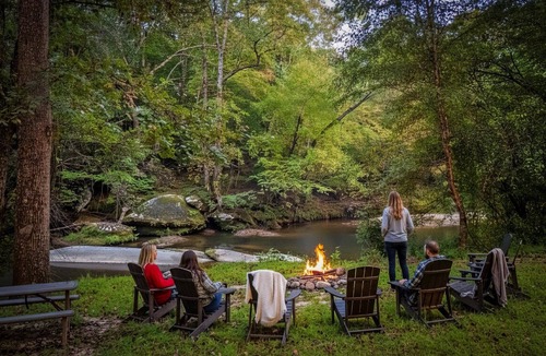 Mount Airy Cabin | Riverfront Log Cabin: Pool, Hot Tub, Disc Golf, Fire Pit, Adventure Tower