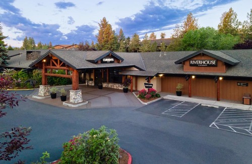 Orchard District Hotel | Riverhouse Lodge