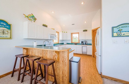 Whalehead Beach House | Rookery - Corolla, Whalehead, 395 Yds to Beach, Ocean View, Pool, Hot Tub, Pets OK, Flex Stays