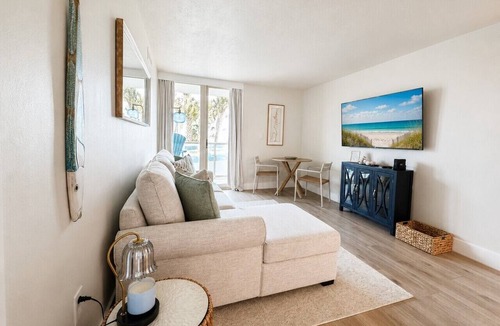 Villa Sabine Condo | Sabine 1E Couples Getaway Freshly Remodeled- Brand New Everything!