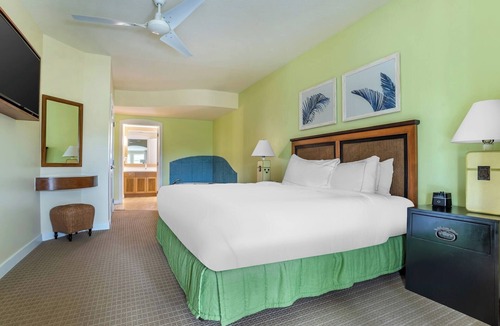 Sandestin Hotel | Scenic Bay View 2BR Suite w/Private Balcony: 1.7 mi to Coastal Beaches