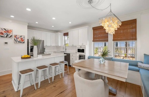 Treetop House | Sea La Vie- European 4Br/4Ba Oasis in Rosemary/Alys pool + Private Bch + Bikes