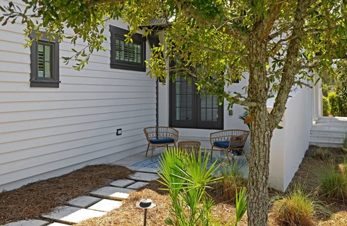 Sunnyside House | Sea la Vie - Luxury Carillon Beach Home - Lake Views!