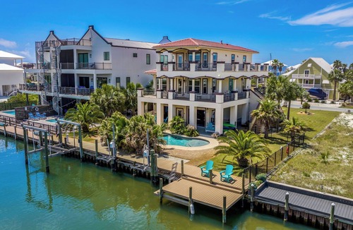 Navarre Beach House | Sea Turtle House-Sound View-Canal-Dock-Private Pool-Elevator
