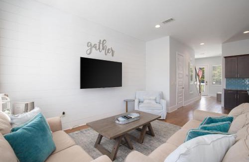 Seacrest House | Seacrest Paradise Spacious 4 bedroom retreat in Inlet Beach, perfect for 13 guests