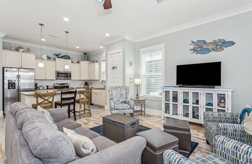 Navarre Beach House | Seaside Cottage: Community Pool, Hot Tub and Gated. Sleeps 11. Dog Friendly!