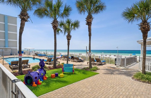 Fort Bay House | Seaside Escape: Gorgeous Beachfront Home with Ocean Views
