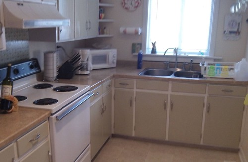 Manteo House | Secluded Family Friendly Bungalow