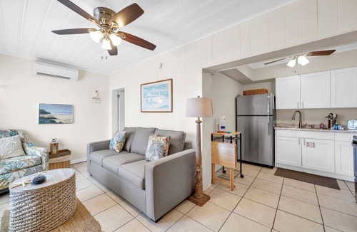 Laguna Beach Condo | 🌊Short Easy Walk to Beach | Great Outdoor Space | Linda's Cozy Cottage B🌴