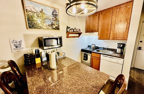 Yosemite West Condo | Sierra Pines Condo - Inside Yosemite - Sleeps 4
