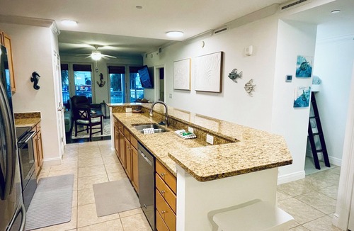 Waterside Village Condo | Snowbird Discount Rates Dec-March OceanView Condo with Pool and Hot Tub