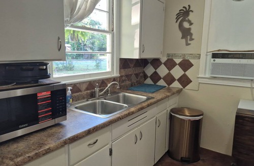 Pensacola House | Soothe the Soul-Near Naval Air, Beaches and downtown