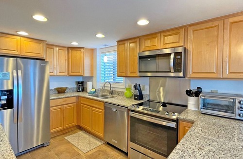 Pensacola Beach House | Sound Front townhome w/Pool, Tennis & Shuffle Board!